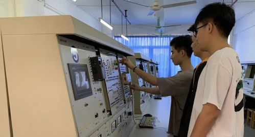 智能之星，點燃未來 廣州華立科技職業學院電力與智能制造學院攜手?？藗愃闺姎夤灿⒉? />
</a>
<span><a href=
