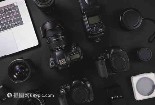 單反相機與汽車配件 數(shù)碼與機械的完美融合